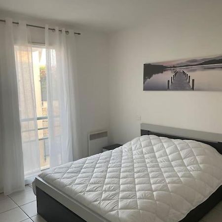 Appartement 2 Pieces Fréjus Екстериор снимка
